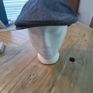 Levi's S/M Blue & White Striped Newsboy Cap Small Brim Flat Cap